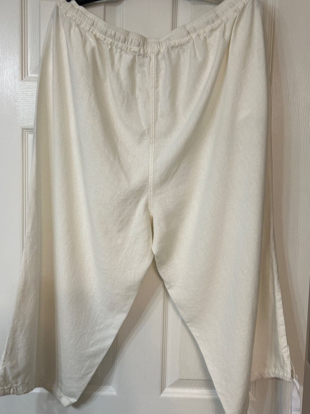 ellos Off-White Drawstring Sweatpants - Picture 3 of 3